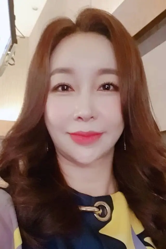 Zdjęcie  (Kim Ji-Hyeon)