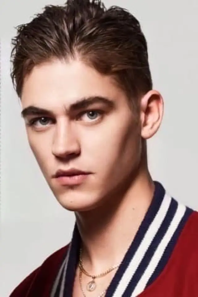 Zdjęcie Hero Fiennes Tiffin