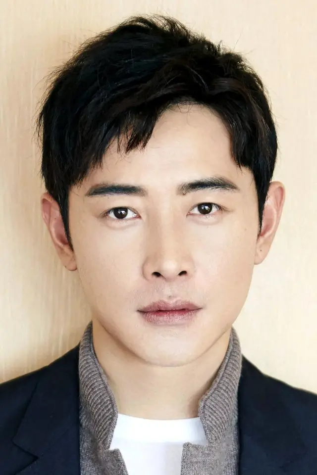 Zdjęcie  (Luo Jin)