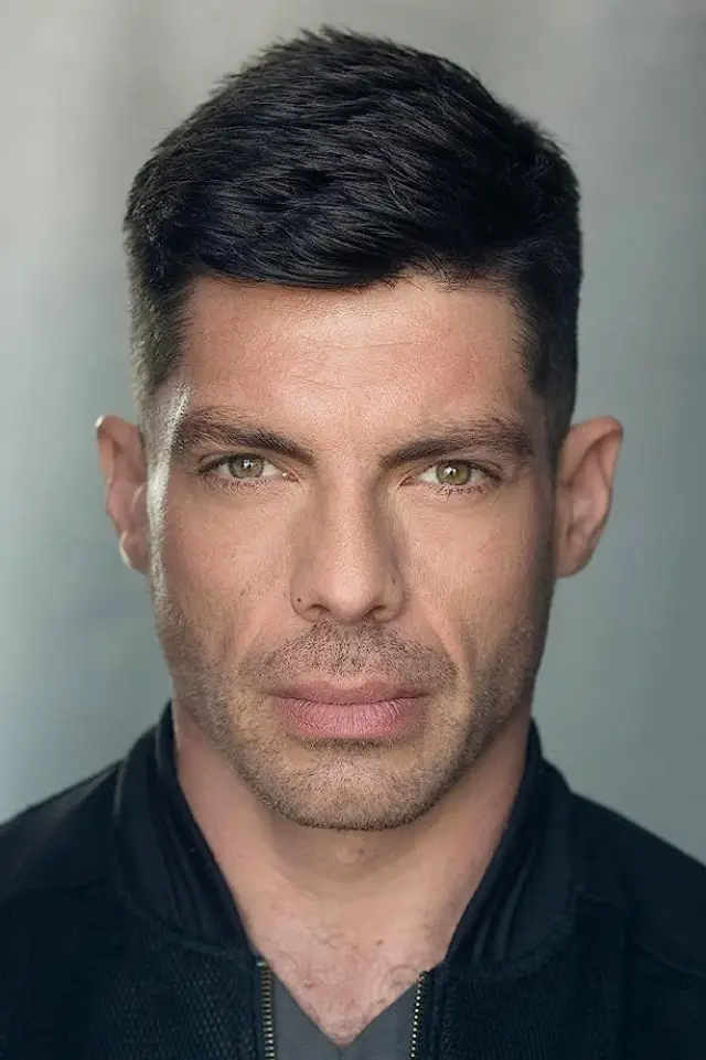 Zdjęcie Ronan Summers