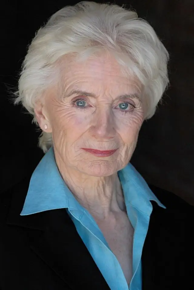 Zdjęcie  (Kay D'Arcy)