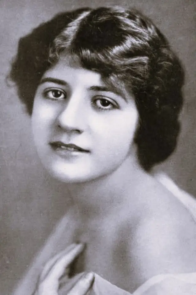 Zdjęcie  (Marguerite Snow)