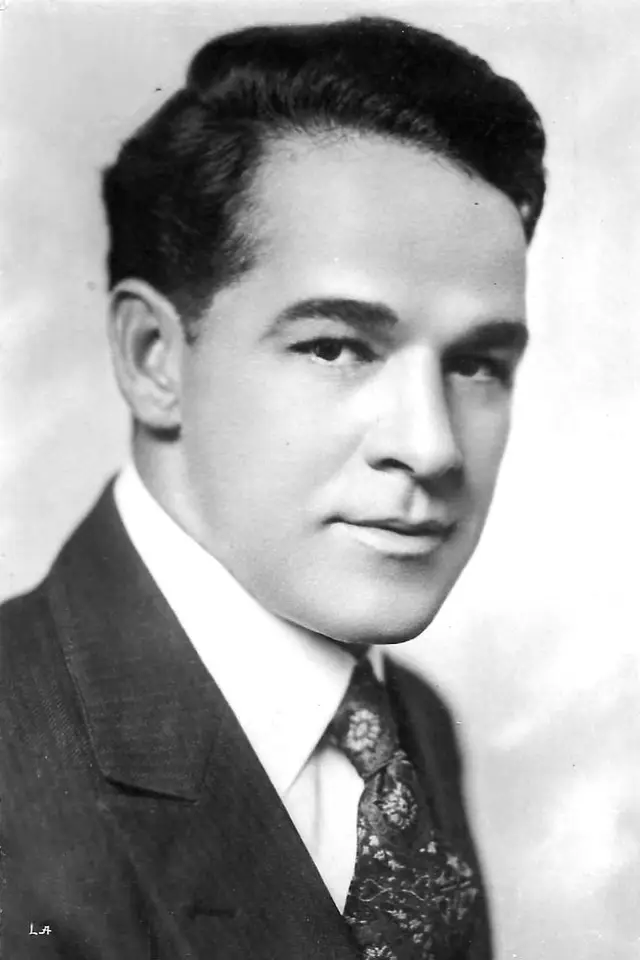 Zdjęcie  (William Russell)