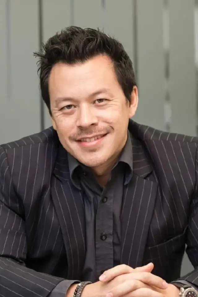 Zdjęcie Mike Wiluan