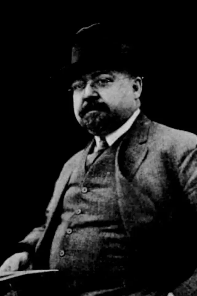 Zdjęcie  (Lloyd Lonergan)
