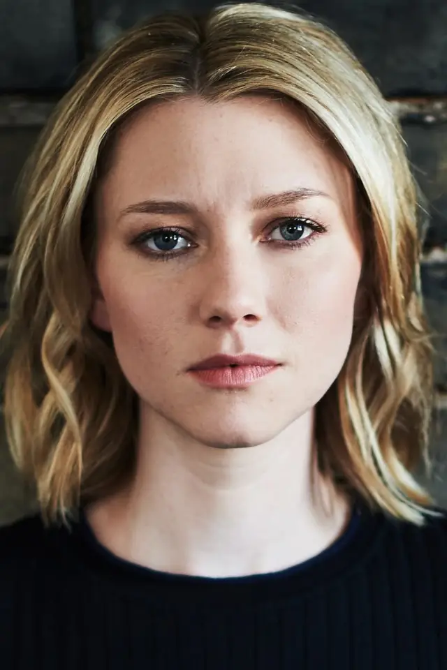 Zdjęcie  (Valorie Curry)