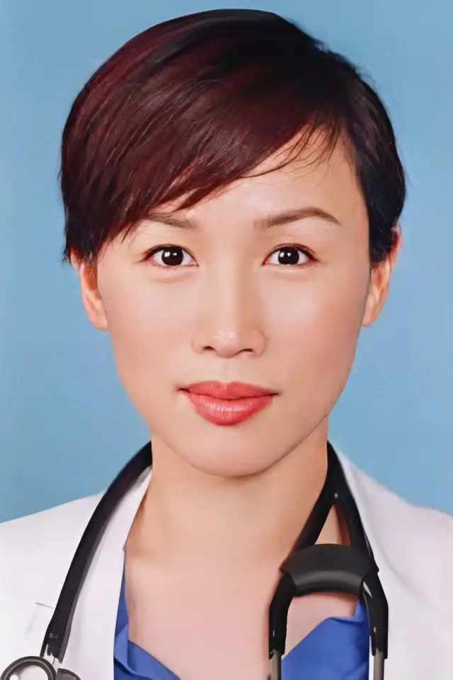 Zdjęcie  (Annabelle Lau Hiu-Tung)