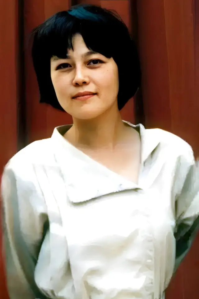 Zdjęcie  (Peng Xiaolian)