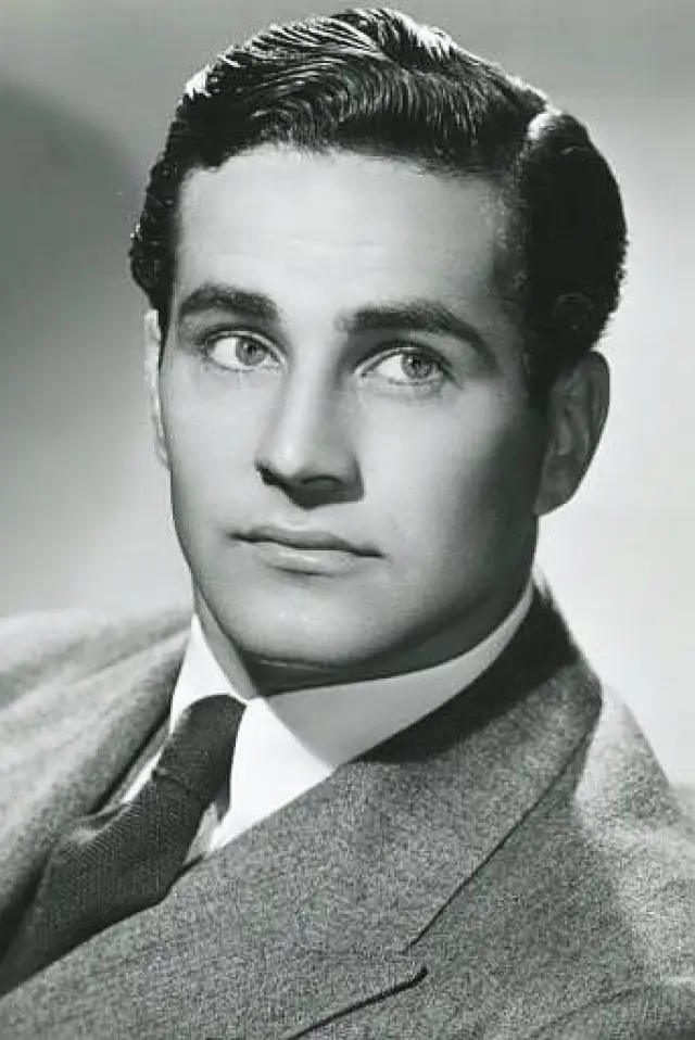 Zdjęcie George Holmes (George Holmes)