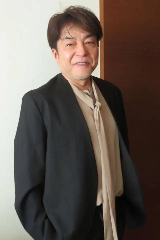 Zdjęcie  (Hiroshi Nishitani)