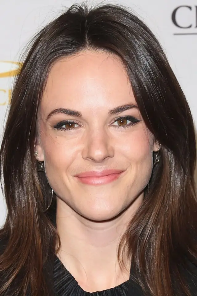 Zdjęcie Sarah Butler (Sarah Butler)
