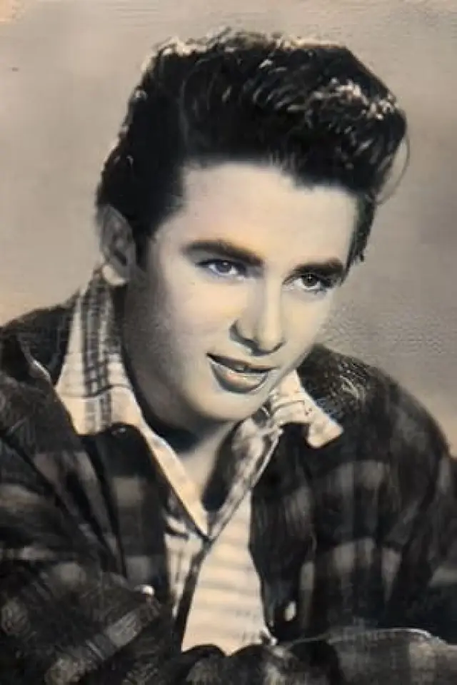 Zdjęcie  (Lou Salvador Jr.)