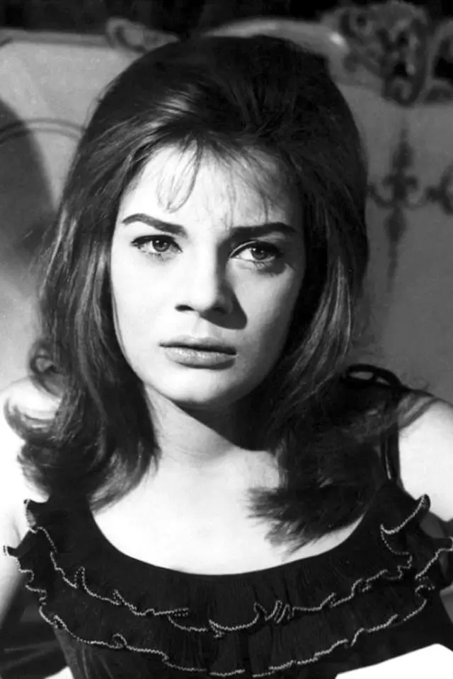 Zdjęcie  (Nadia Lotfi)