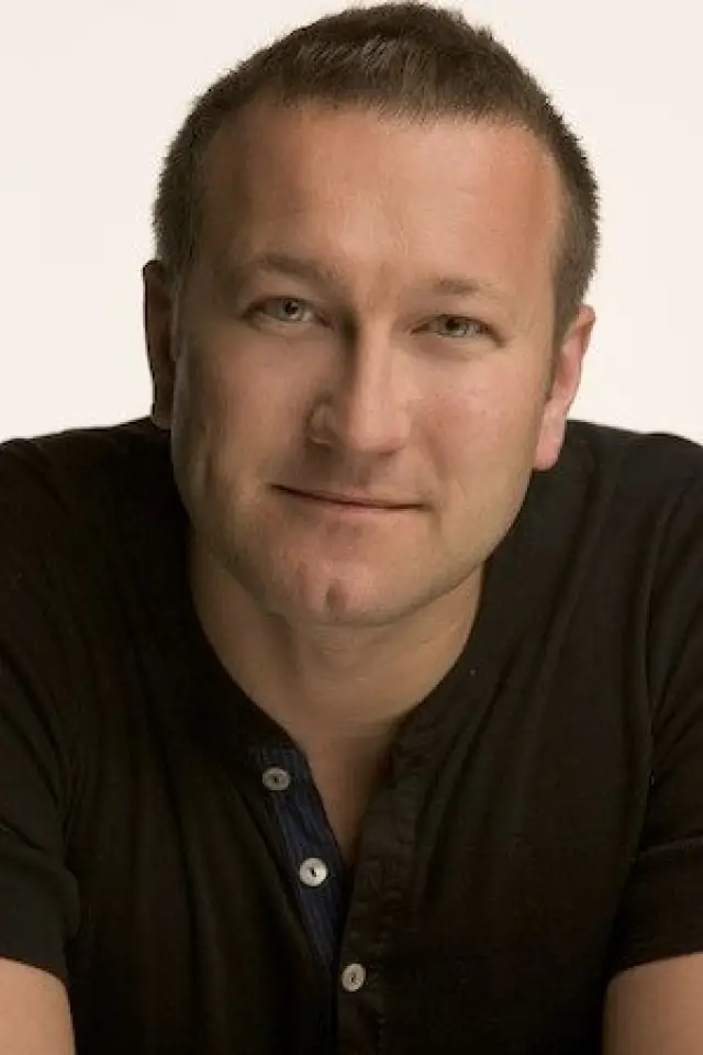 Zdjęcie  (Phil Collinson)