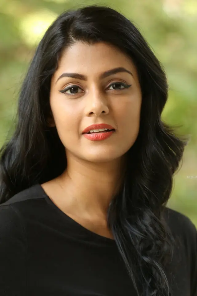 Zdjęcie  (Anisha Ambrose)