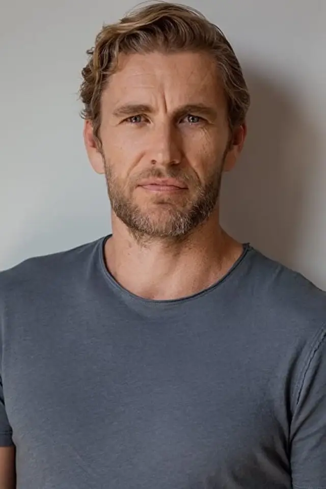 Zdjęcie Brett Tucker