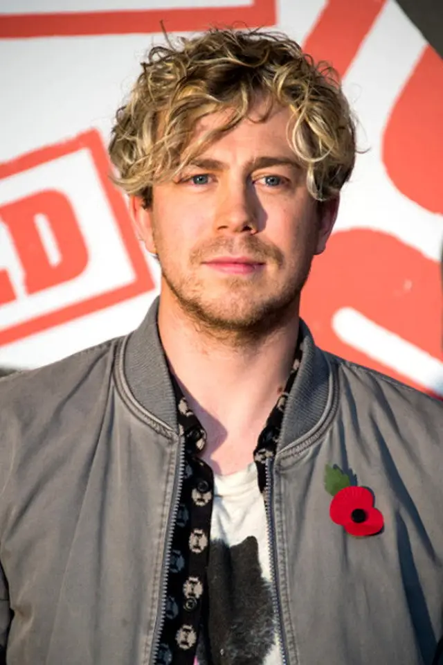 Zdjęcie  (James Bourne)
