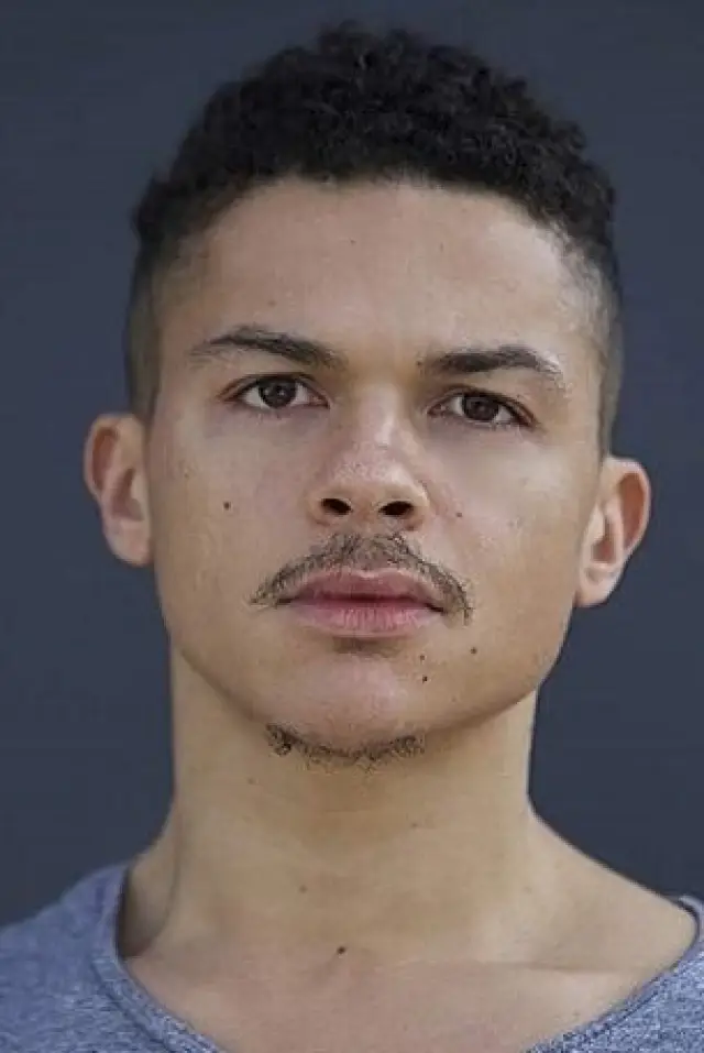 Zdjęcie  (Reece Noi)