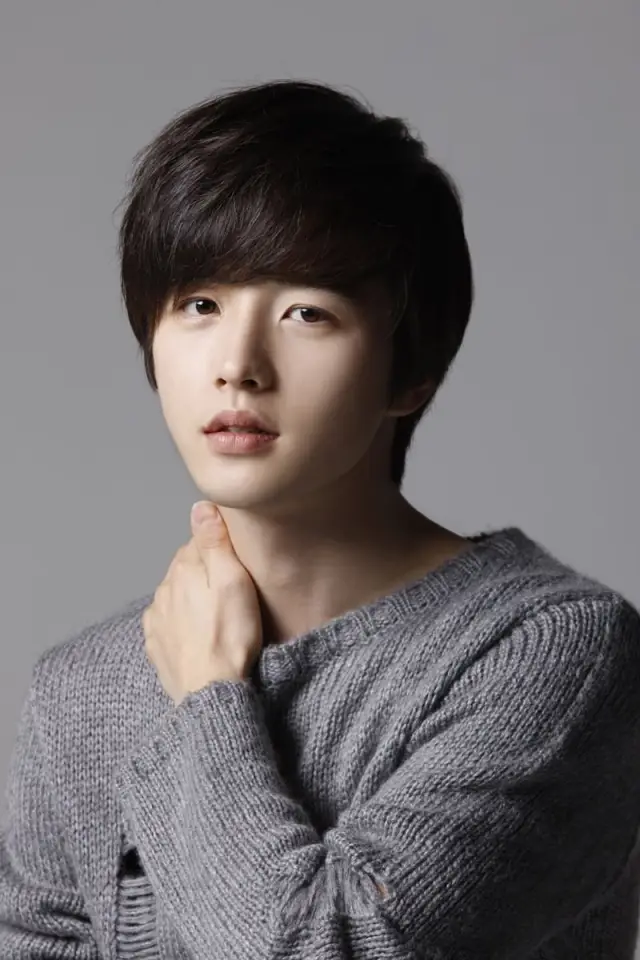 Zdjęcie  (Kim Hye-seong)