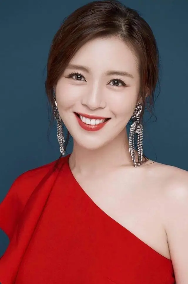 Zdjęcie  (Esther Liu)