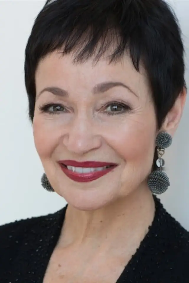 Zdjęcie  (Lynn Ahrens)