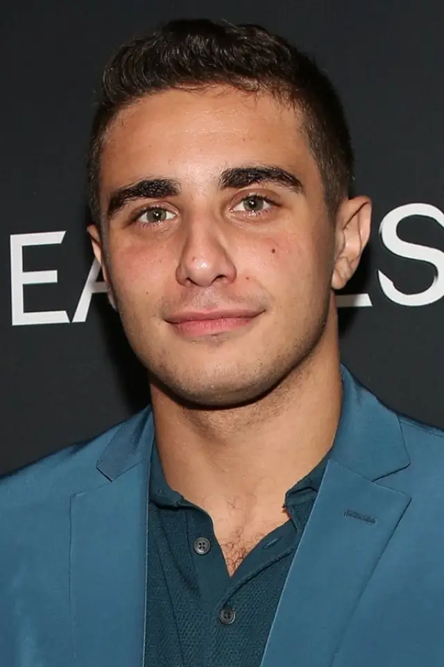 Zdjęcie  (Jake Cannavale)