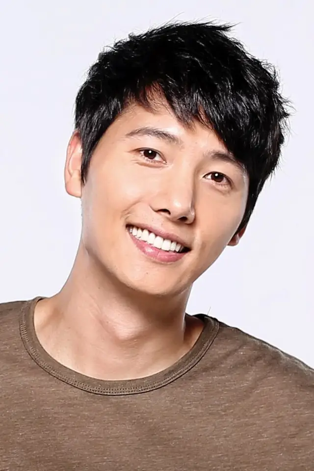 Zdjęcie  (Lee Sang-woo)