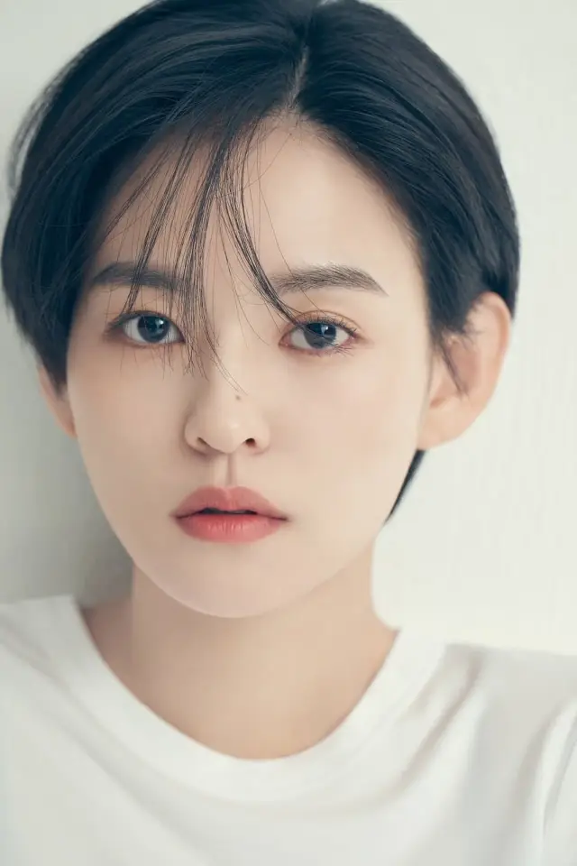 Zdjęcie  (Kim Yoon-hye)