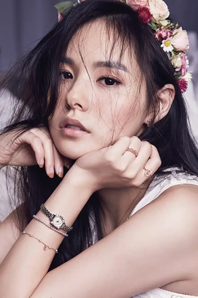 Zdjęcie  (Min Hyo-rin)