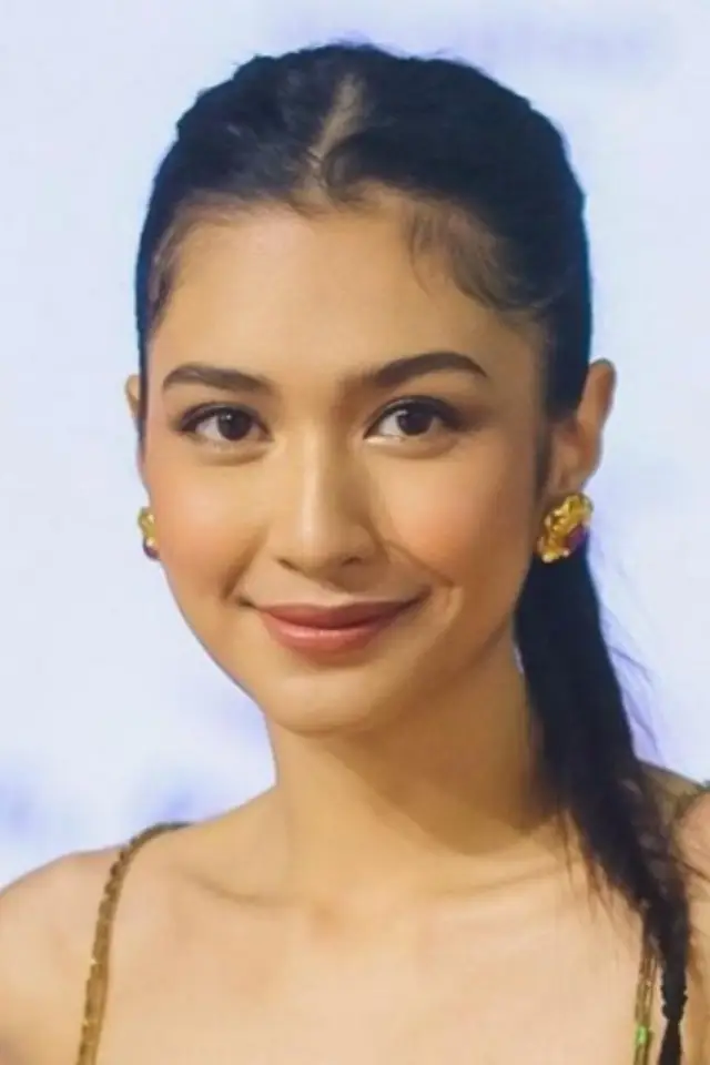 Zdjęcie  (Mikha Tambayong)