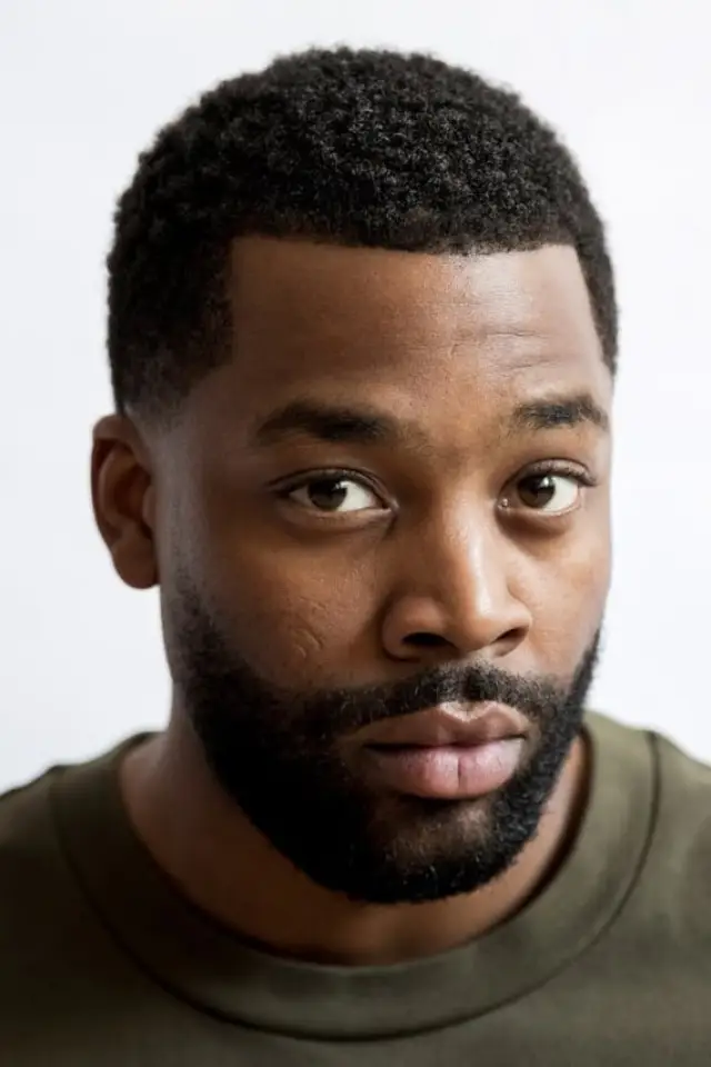 Zdjęcie  (LaRoyce Hawkins)
