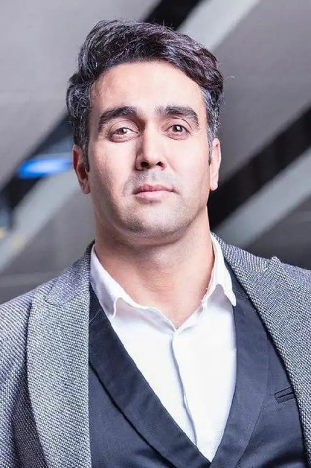 Zdjęcie  (Pouria Poursorkh)