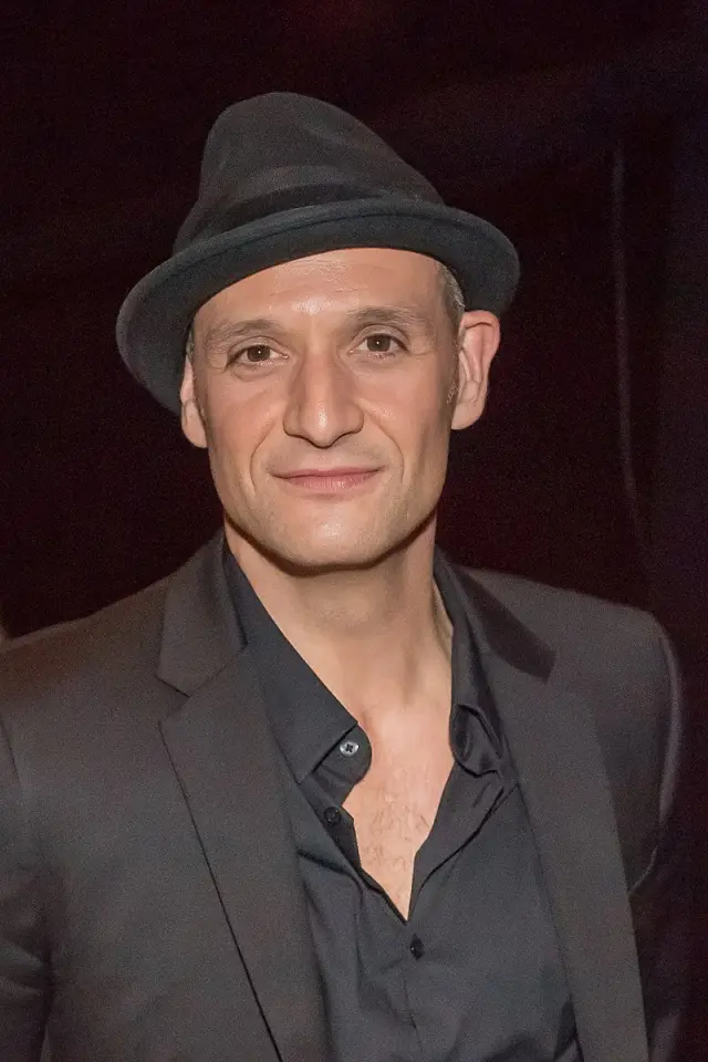 Zdjęcie  (Drew Sarich)