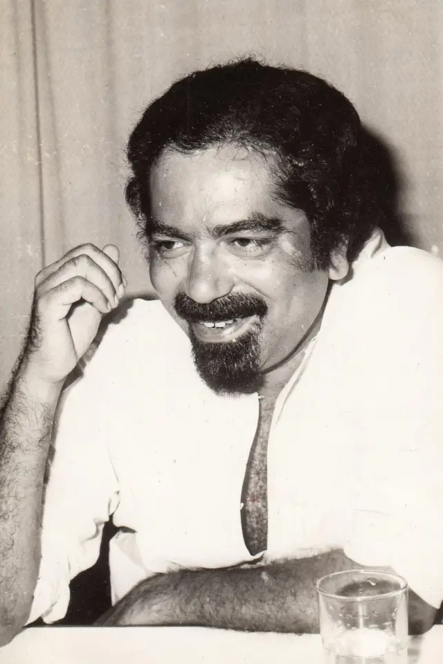 Zdjęcie  (K. G. George)