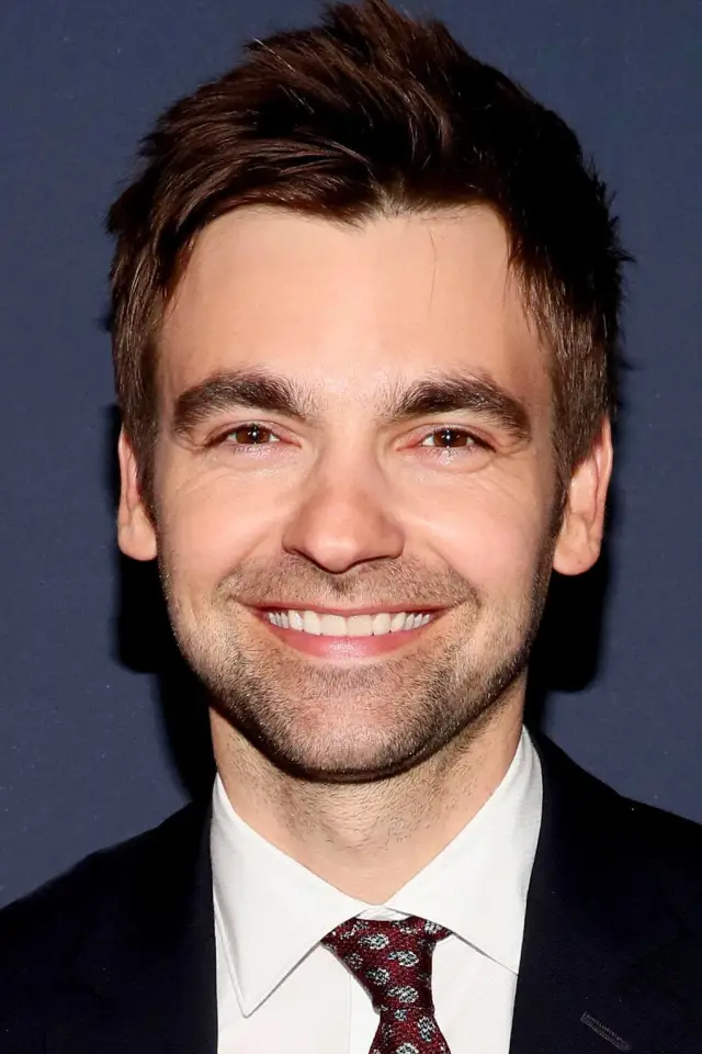 Zdjęcie  (Drew Tarver)