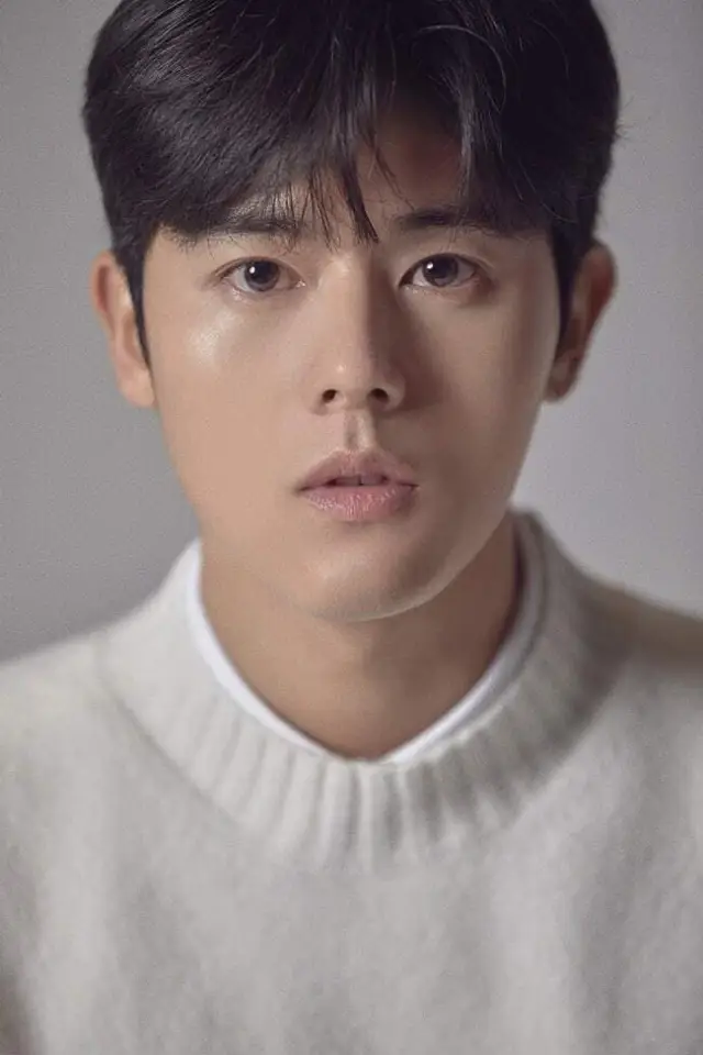 Zdjęcie  (Kim Dong-jun)