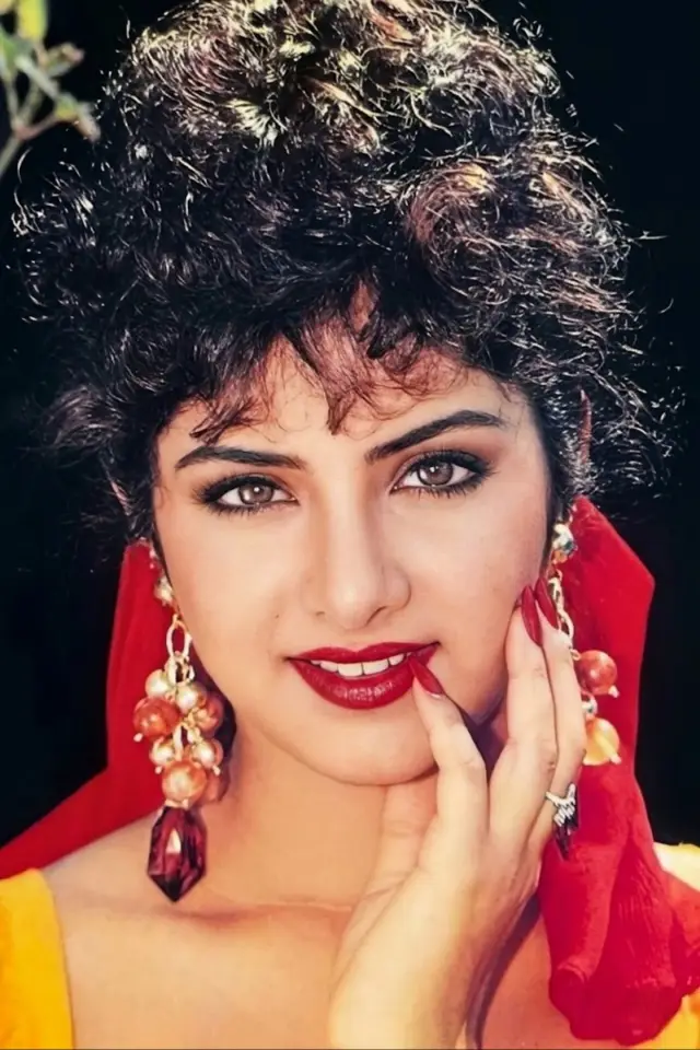 Zdjęcie  (Divya Bharti)