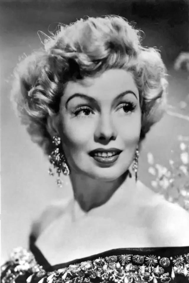 Zdjęcie  (Yolande Donlan)
