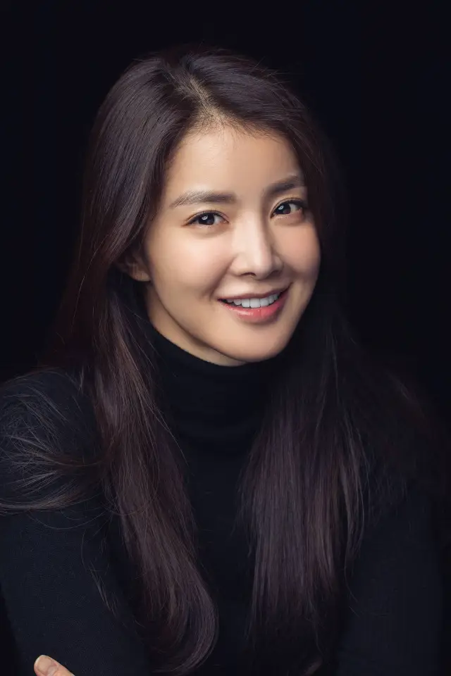 Zdjęcie  (Lee Si-young)