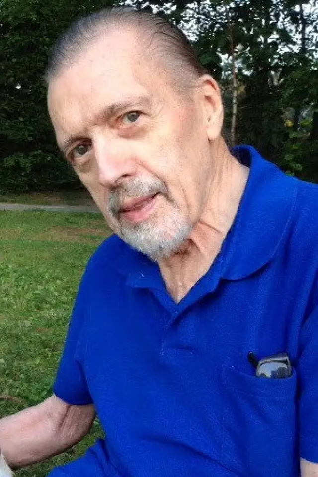 Zdjęcie  (Ralph Cosham)