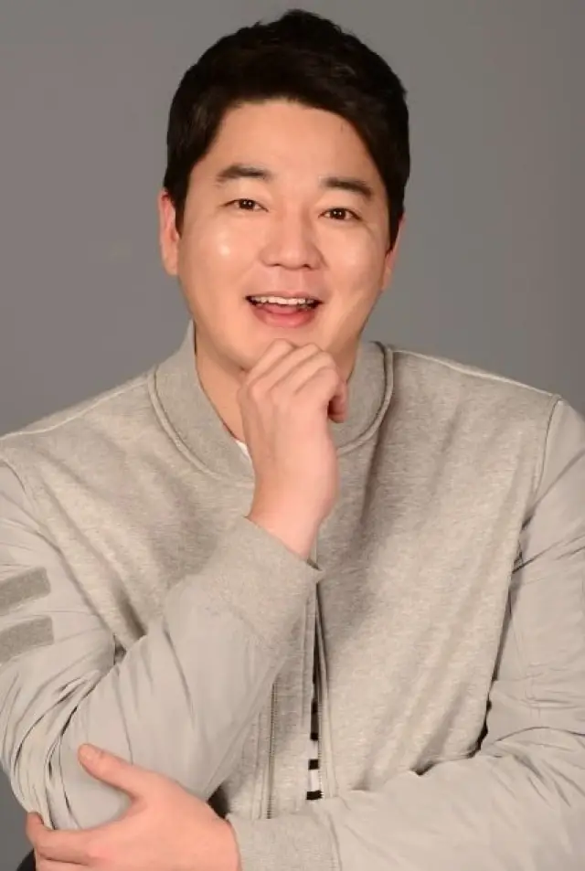 Zdjęcie  (Moon Ji-yoon)
