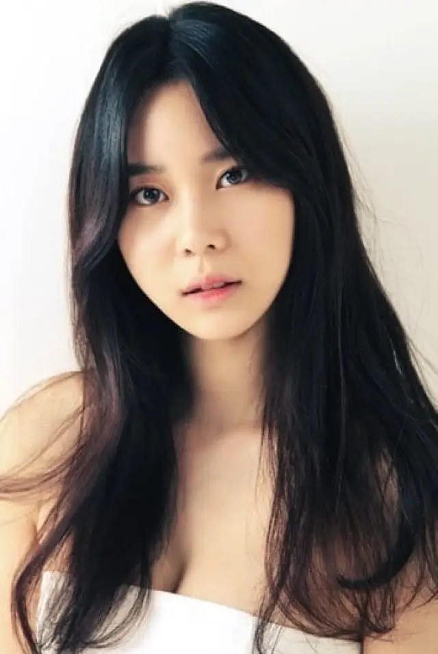 Zdjęcie  (Kim So-young)