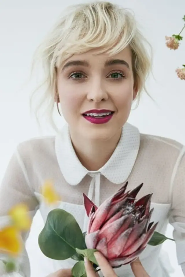 Zdjęcie Olivia Vinall