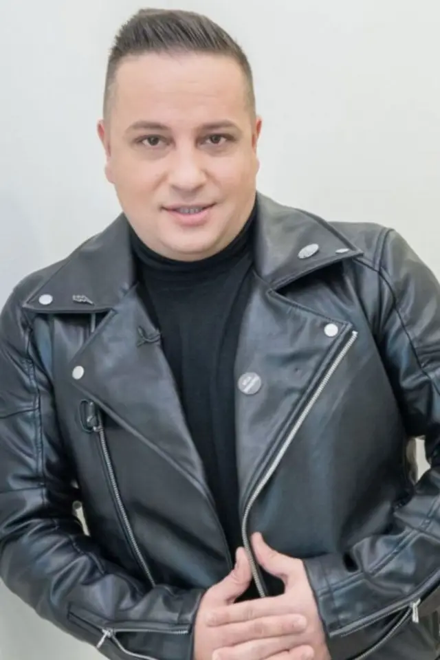 Zdjęcie  (L.L. Junior)