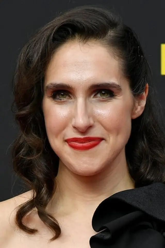 Zdjęcie  (Megan Amram)