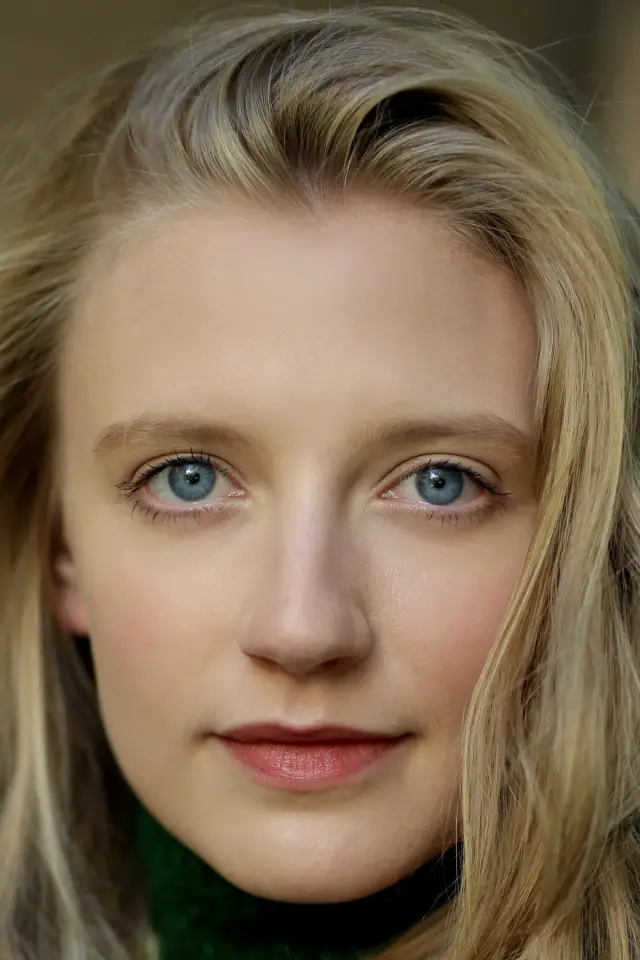 Zdjęcie  (Poppy Lee Friar)