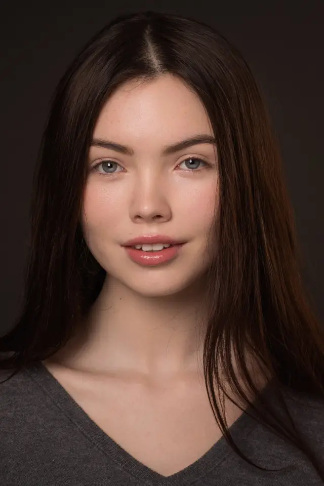 Zdjęcie  (Lauryn Canny)