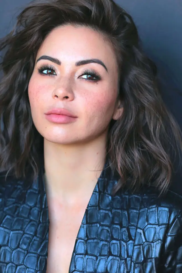 Zdjęcie  (Jennifer Sun Bell)