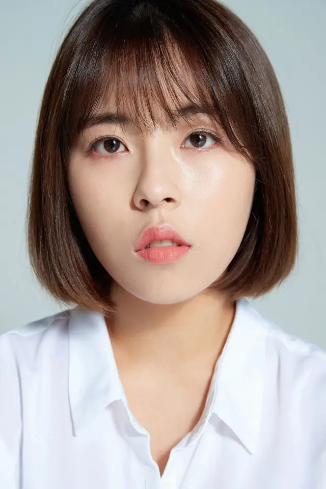 Zdjęcie  (Min Do-hee)