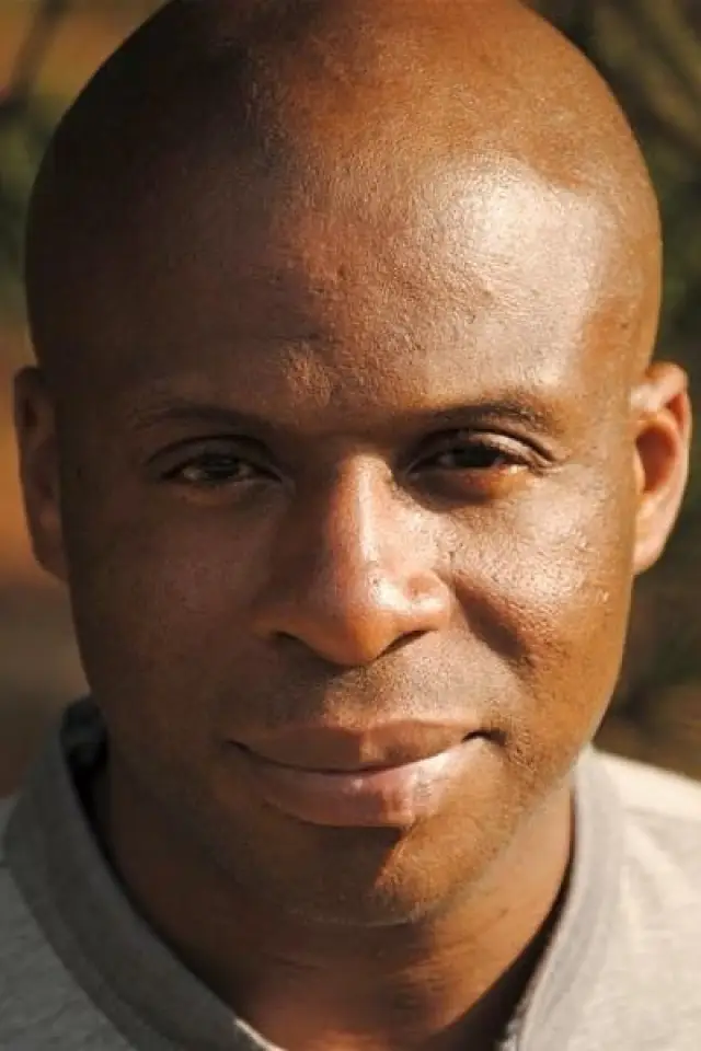 Zdjęcie Derek Ezenagu